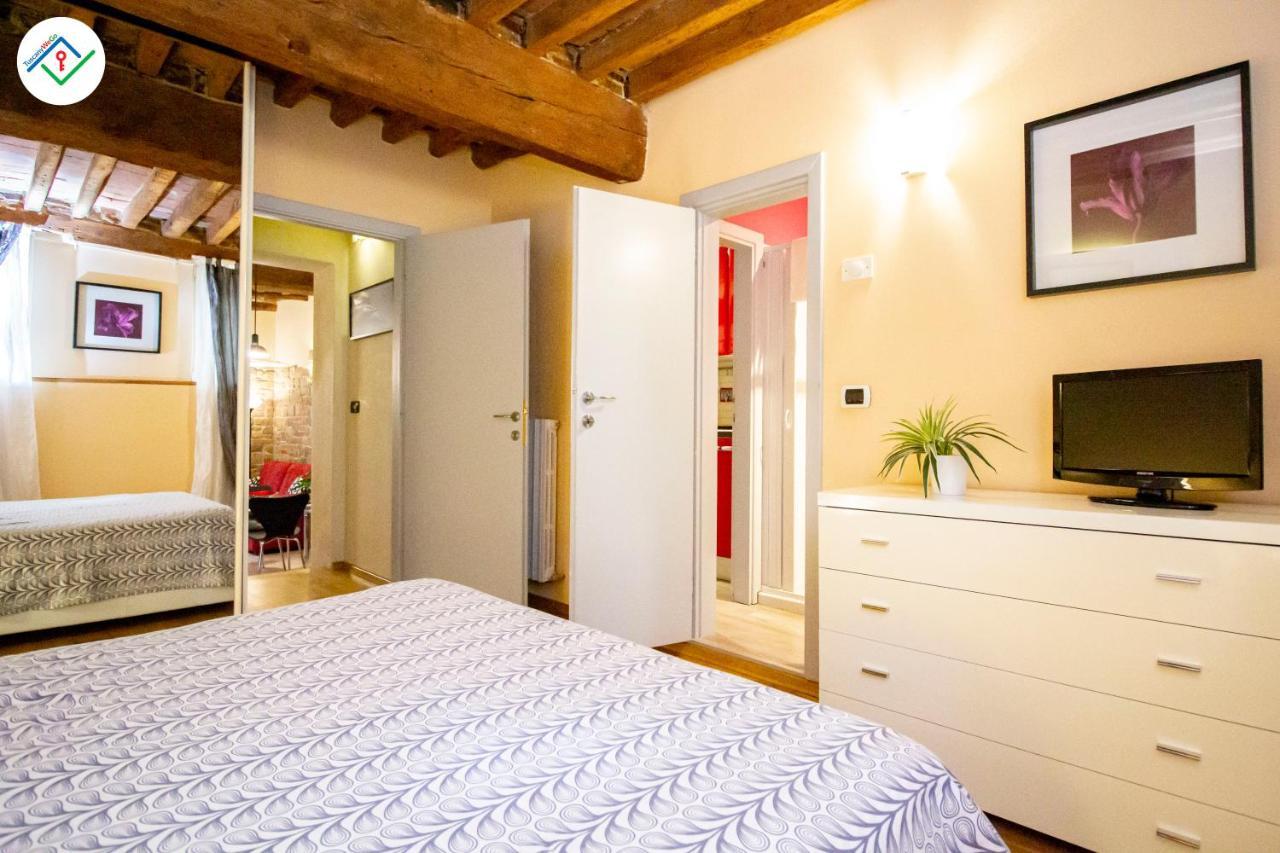 Antica Piazza Apartment By Tuscanywego Lucca Exterior foto